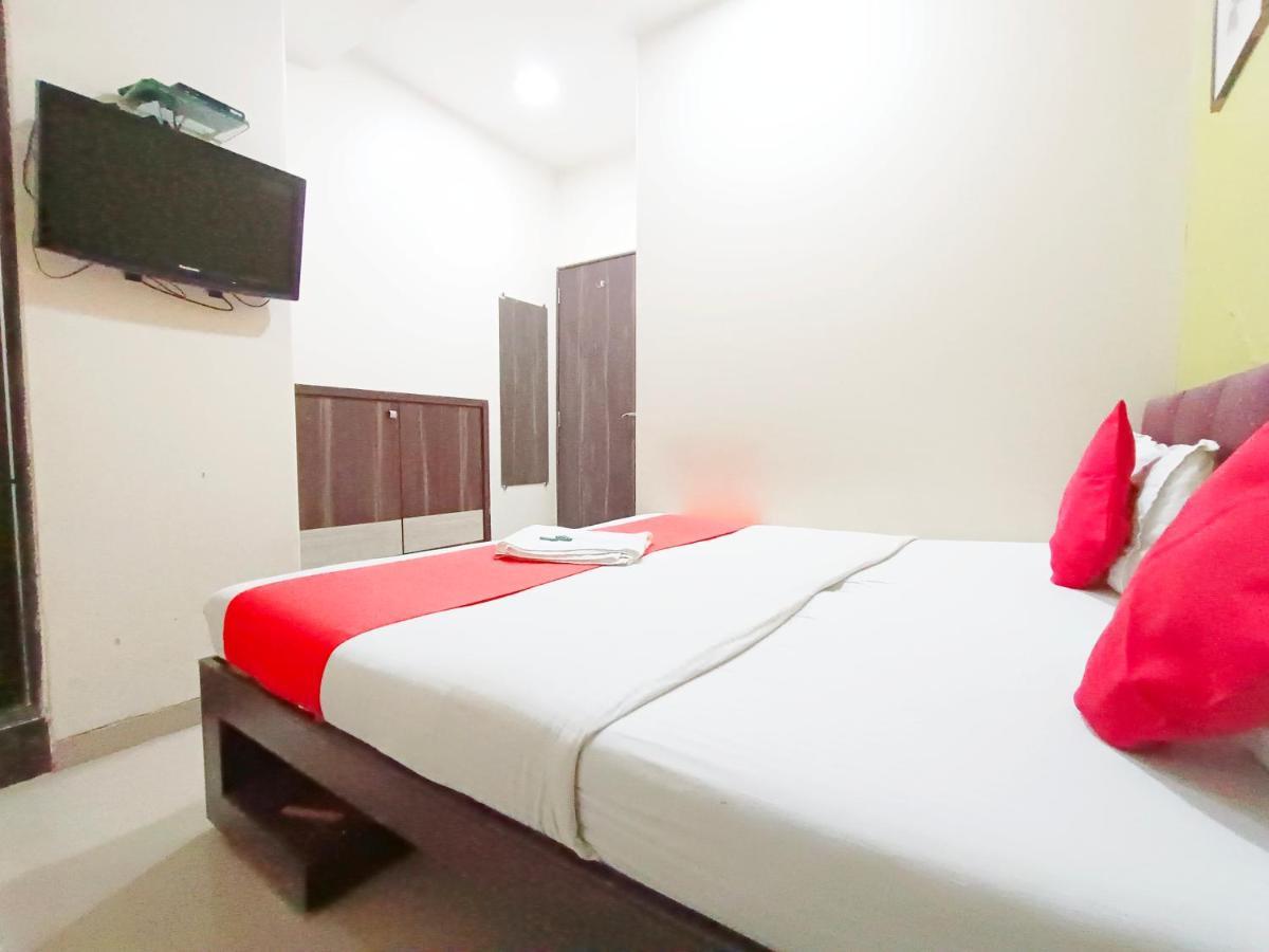 Hotel Amfahh - Andheri West Railway Station มุมไบ ภายนอก รูปภาพ